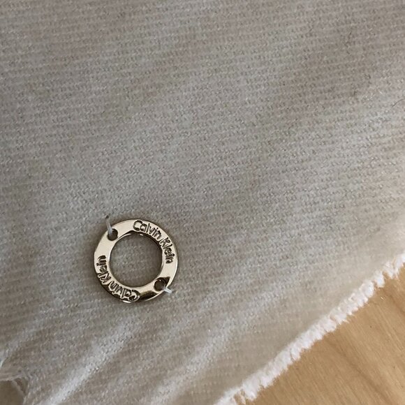 Calvin Klein Logo Woven Scarf - Picture 3 of 5